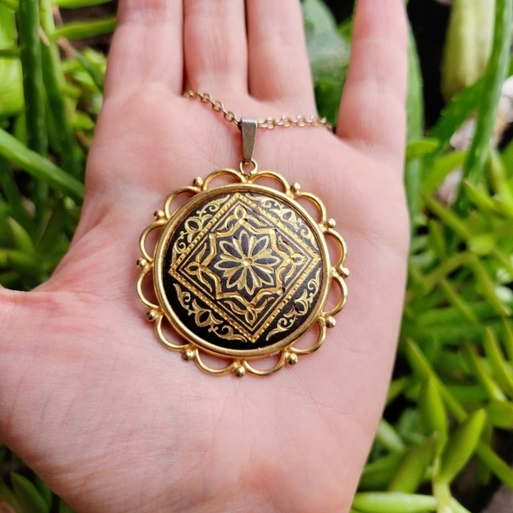 Vintage Ornate Necklace - Picture 9 of 13